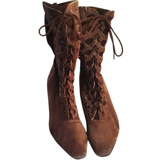 Vintage Newport News Women's Size 6.5 Brown Witch Victorian Suede Heeled Boots - Picture 5 of 10